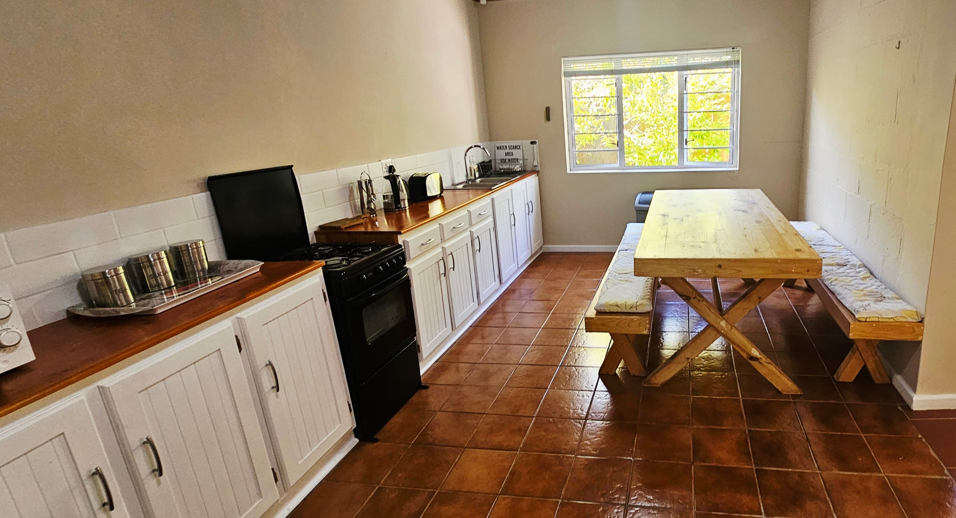 Fully equipped kitchen